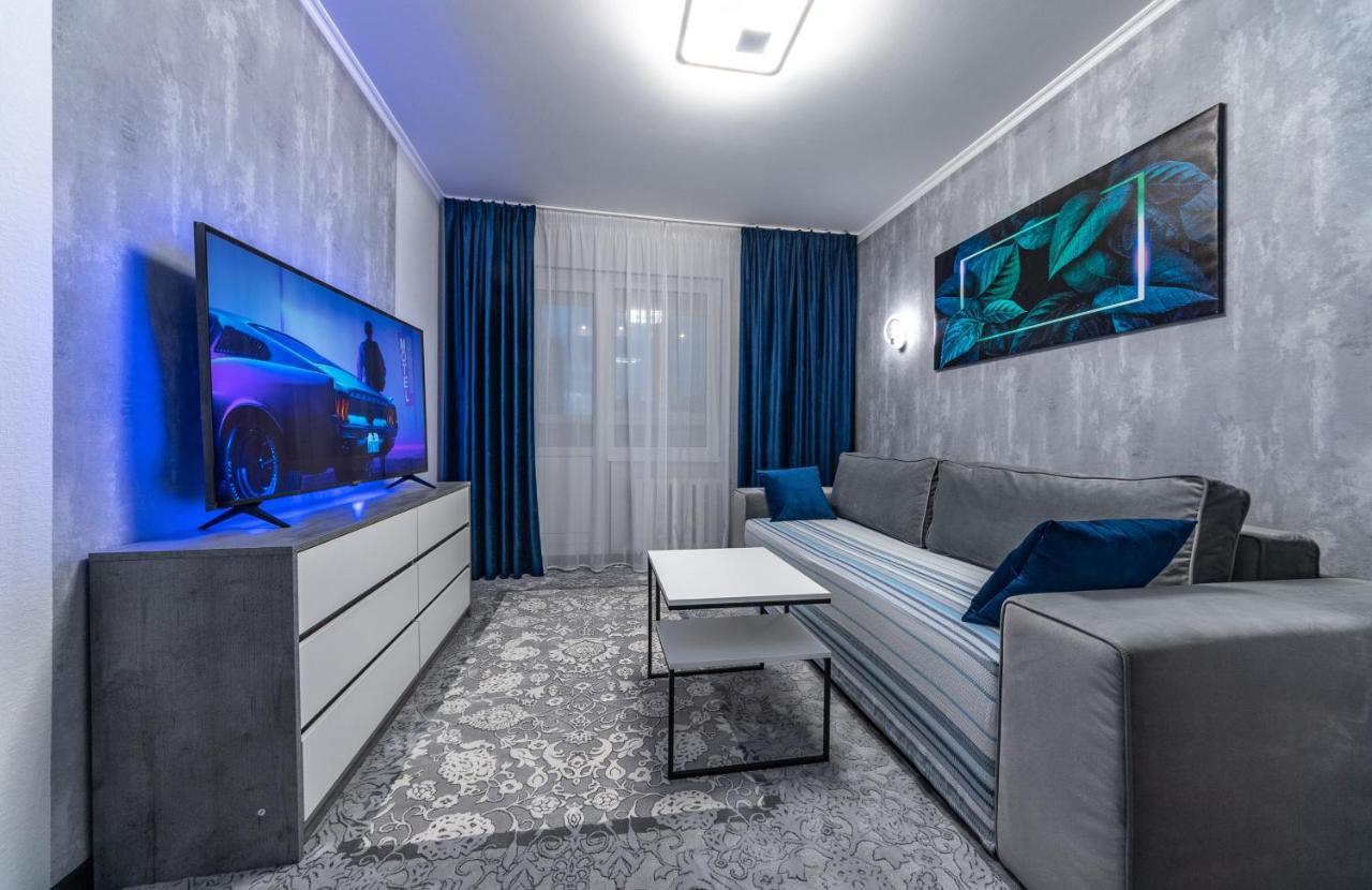 Modern 3 Bedroom Apartment Kiev Eksteriør billede