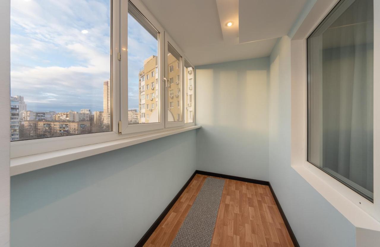 Modern 3 Bedroom Apartment Kiev Eksteriør billede